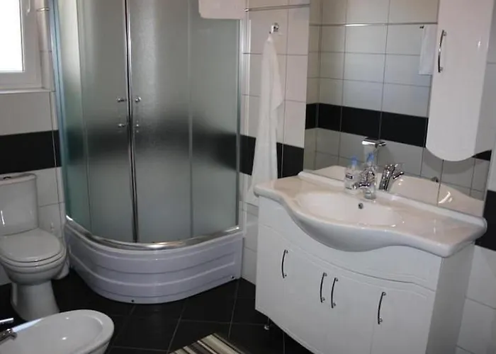 Daire Grosse In Mit Eigener Terrasse By Interhome Gabonjin